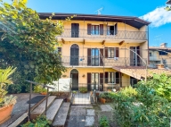 Visualizza le foto dell'immobile