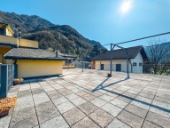 Visualizza le foto dell'immobile