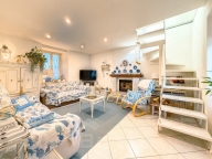 Visualizza le foto dell'immobile