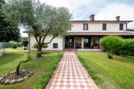 Visualizza le foto dell'immobile Visualizza le foto dell'immobile