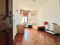 Visualizza le foto dell'immobile Visualizza le foto dell'immobile