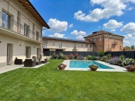 Visualizza le foto dell'immobile