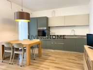 Visualizza le foto dell'immobile