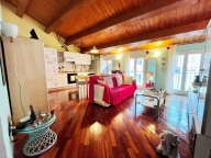 Visualizza le foto dell'immobile