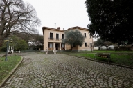 Visualizza le foto dell'immobile