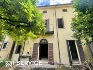 Visualizza le foto dell'immobile