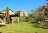 Visualizza le foto dell'immobile