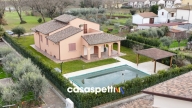 Visualizza le foto dell'immobile