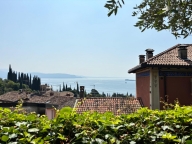 Visualizza le foto dell'immobile