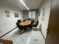 Visualizza le foto dell'immobile Visualizza le foto dell'immobile