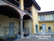 Visualizza le foto dell'immobile