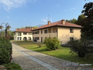 Visualizza le foto dell'immobile