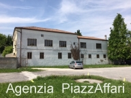 Visualizza le foto dell'immobile Visualizza le foto dell'immobile