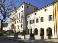 Visualizza le foto dell'immobile