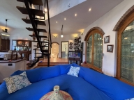 Visualizza le foto dell'immobile