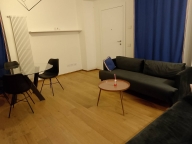 Visualizza le foto dell'immobile