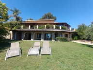 Visualizza le foto dell'immobile