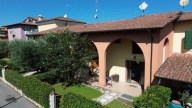 Visualizza le foto dell'immobile