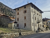 Visualizza le foto dell'immobile