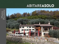 Visualizza le foto dell'immobile