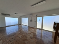 Visualizza le foto dell'immobile Visualizza le foto dell'immobile