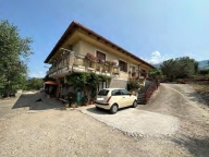 Visualizza le foto dell'immobile