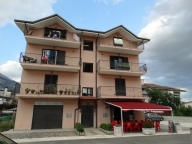 Visualizza le foto dell'immobile