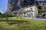 Visualizza le foto dell'immobile