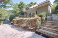 Visualizza le foto dell'immobile