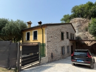 Visualizza le foto dell'immobile