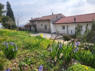 Visualizza le foto dell'immobile