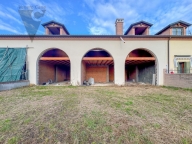 Visualizza le foto dell'immobile