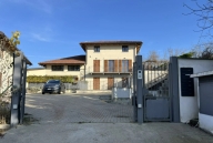 Visualizza le foto dell'immobile