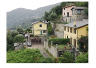 Visualizza le foto dell'immobile