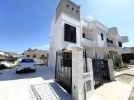 Visualizza le foto dell'immobile