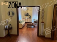 Visualizza le foto dell'immobile
