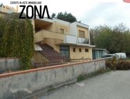 Visualizza le foto dell'immobile
