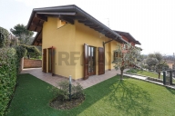 Visualizza le foto dell'immobile