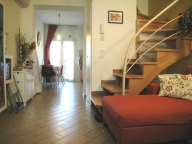 Visualizza le foto dell'immobile