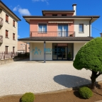 Visualizza le foto dell'immobile Visualizza le foto dell'immobile