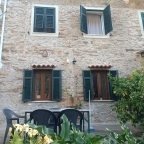 Visualizza le foto dell'immobile