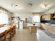 Visualizza le foto dell'immobile Visualizza le foto dell'immobile