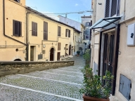 Visualizza le foto dell'immobile