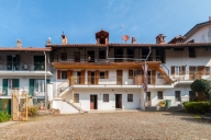 Visualizza le foto dell'immobile