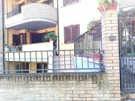 Visualizza le foto dell'immobile