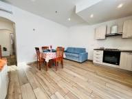 Visualizza le foto dell'immobile