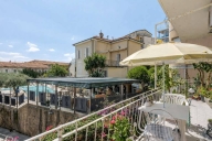 Visualizza le foto dell'immobile