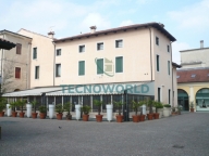 Visualizza le foto dell'immobile