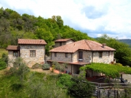 Visualizza le foto dell'immobile