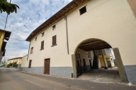 Visualizza le foto dell'immobile